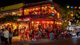 Hoi An Night Market waiting for Solos to meet the fellows
